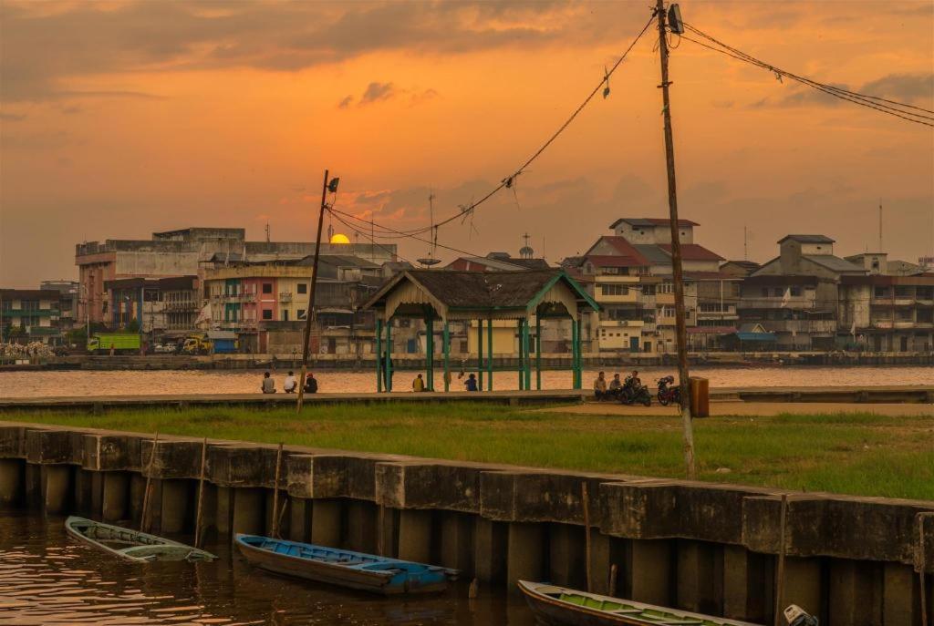 Gajahmada Avara Boutique Hotel Pontianak Esterno foto