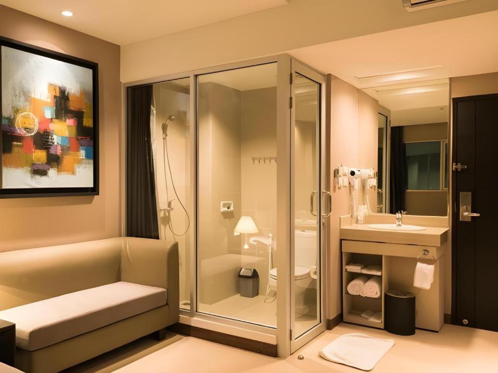 Gajahmada Avara Boutique Hotel Pontianak Esterno foto