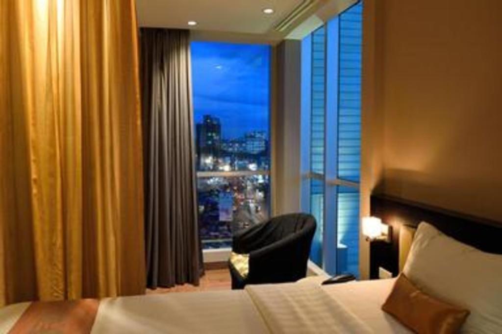 Gajahmada Avara Boutique Hotel Pontianak Esterno foto