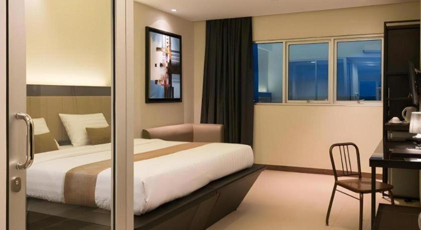 Gajahmada Avara Boutique Hotel Pontianak Esterno foto